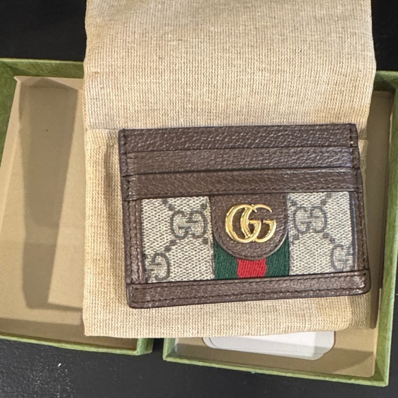Gucci GG Supreme Brown and Green Card Holder - Picture 8 of 8